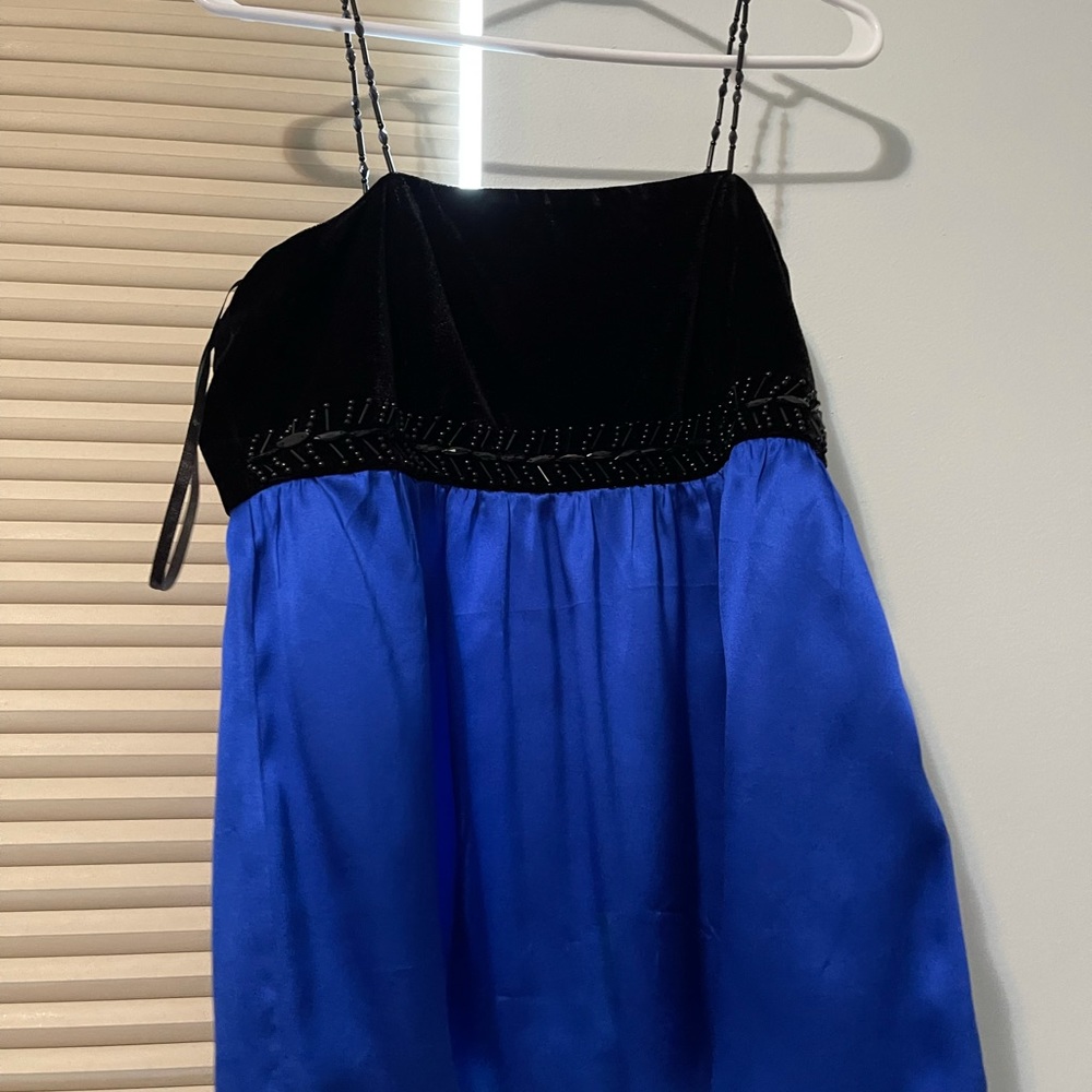 SHIPPING NOT INCLUDED - dry cleaned